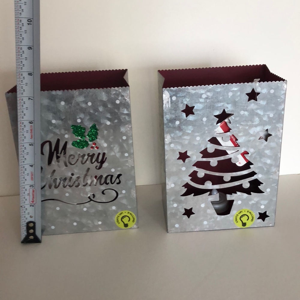 NEW Christmas Holiday lighted metal bags decor